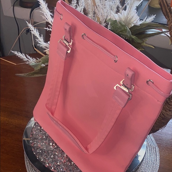 Yves Saint Laurent Pink Tote with Gold Logo - Picture 5 of 11